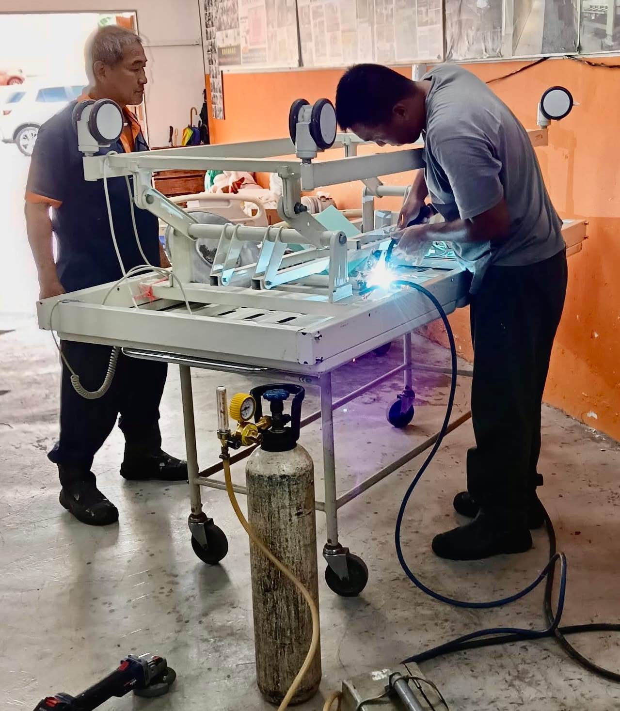 可以修理的医疗器材我们肯定尽力修好它